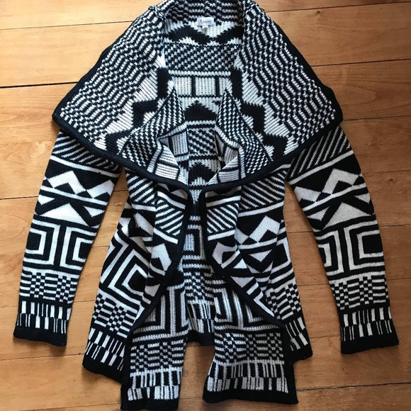 Azetc Sweater - Picture 3 of 5